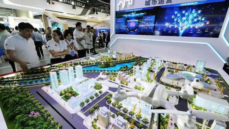 大空间VR定位系统升级情报：追踪方案与体验变化观察