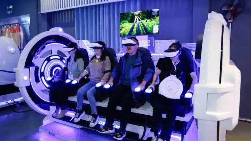 VR大空间体验馆内容更新动态盘点：从IP联动到自由漫游的演进方向